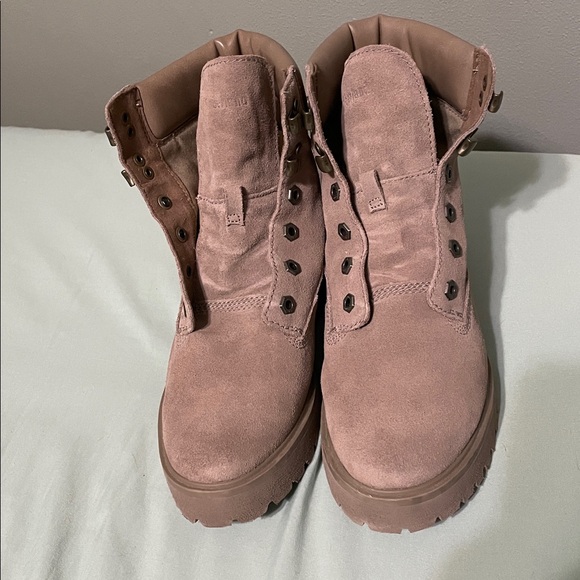 Timberland Shoes Women’s Carnaby Beige 8 Suede Hiking Boots Ankle Lace Up Combat - Picture 3 of 7